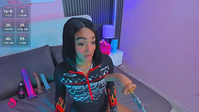 Snapshot of Clawdeen__wolf chatting on April 7, 2026, 8:21 pm Clawdeen wolf online show from April 7, 2026, 8:21 pm