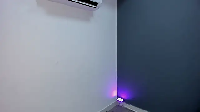 stephane rouss online show from November 21, 2025, 8:08 pm