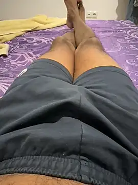 Snapshot of Madu0999 chatting on January 7, 2026, 6:13 pm Madu0999 online show from January 7, 2026, 6:13 pm