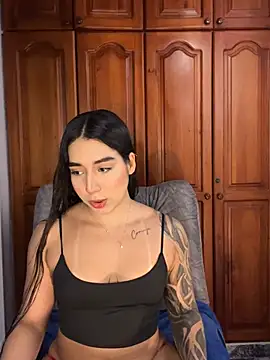 Snapshot of KaditaNavarro chatting on March 27, 2026, 8:10 pm KaditaNavarro online show from March 27, 2026, 8:10 pm