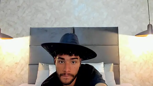 RaphaelDufort online show from September 27, 2025, 11:55 pm