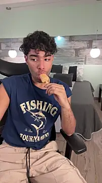 Snapshot of RaphaelDufort chatting on January 16, 2026, 4:00 pm RaphaelDufort online show from January 16, 2026, 4:00 pm