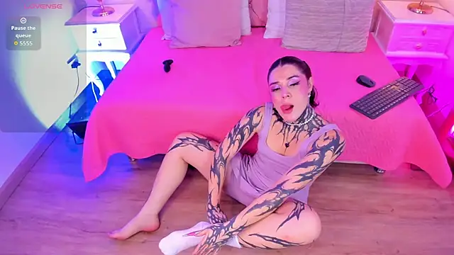 Snapshot of mystikdoll chatting on November 27, 2025, 11:43 am mystikdoll online show from November 27, 2025, 11:43 am