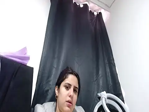 Electraweb 09 online show from September 9, 2025, 8:29 pm