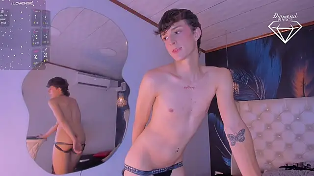 Diamond Piarce online show from November 12, 2025, 10:24 pm