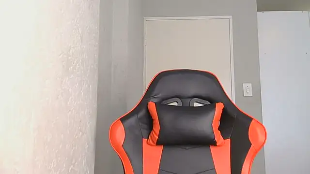 Ballenciaa online show from October 21, 2025, 11:20 am