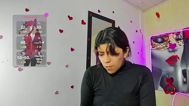Raven Rouge  online show from May 14, 2026, 12:24 pm