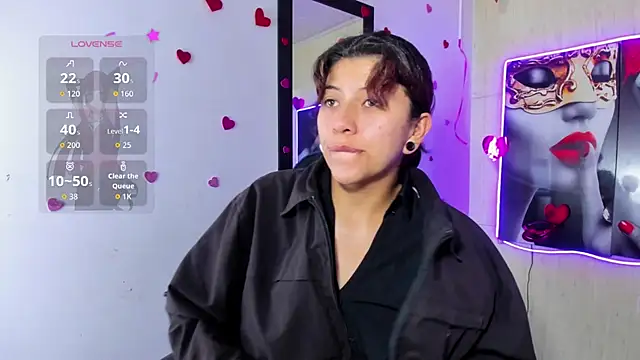 Raven Rouge  online show from May 2, 2026, 12:43 pm