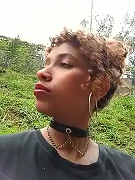 Snapshot of Vikyvoyeur chatting on September 30, 2025, 8:59 pm Vikyvoyeur online show from September 30, 2025, 8:59 pm