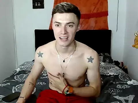 Snapshot of Ken_bigcock77 chatting on October 4, 2025, 1:07 am Ken bigcock77 online show from October 4, 2025, 1:07 am