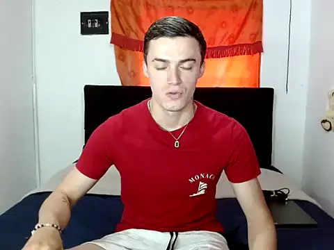 Snapshot of Ken_bigcock77 chatting on September 25, 2025, 6:14 pm Ken bigcock77 online show from September 25, 2025, 6:14 pm