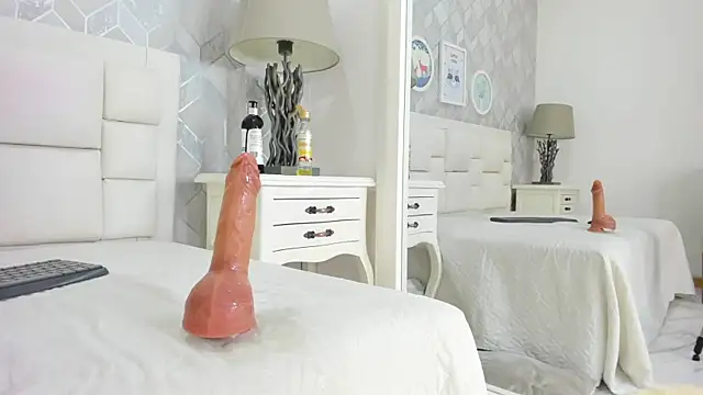 naia cox online show from March 27, 2026, 8:26 am