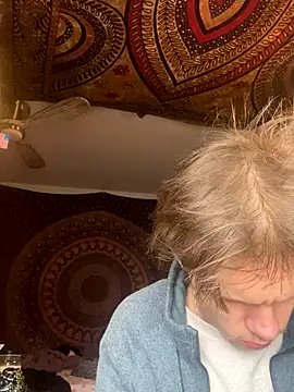 Snapshot of XanderOzzz chatting on October 25, 2025, 6:41 pm XanderOzzz online show from October 25, 2025, 6:41 pm