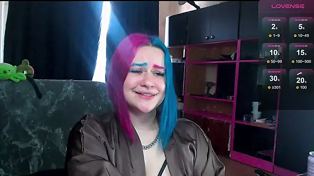 NeonNectar  online show from February 14, 2026, 8:58 am