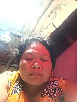 Snapshot of Mari_fvcks chatting on October 12, 2025, 9:54 am Mari fvcks online show from October 12, 2025, 9:54 am