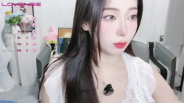 Snapshot of A_SR_001 chatting on October 13, 2025, 1:45 pm A SR 001 online show from October 13, 2025, 1:45 pm