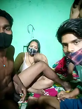 LoveOnStream online show from November 9, 2025, 1:26 pm