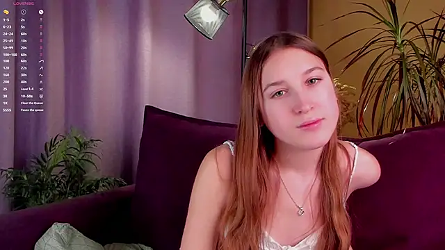 Snapshot of NanaMertins chatting on October 18, 2025, 1:07 am NanaMertins online show from October 18, 2025, 1:07 am