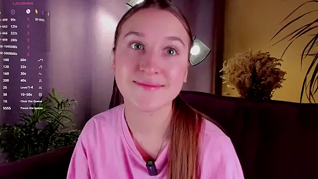 Snapshot of NanaMertins chatting on October 23, 2025, 1:04 am NanaMertins online show from October 23, 2025, 1:04 am