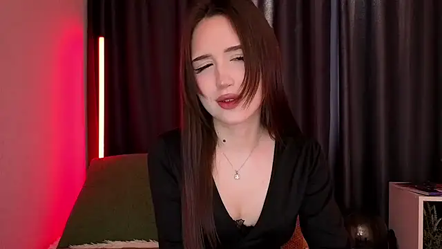 Snapshot of BlackEyesGirl chatting on April 15, 2026, 6:08 am BlackEyesGirl online show from April 15, 2026, 6:08 am