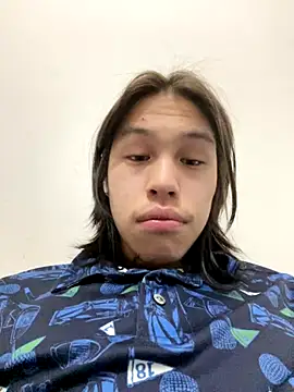 heytherepeoples717 online show from October 27, 2025, 2:51 pm