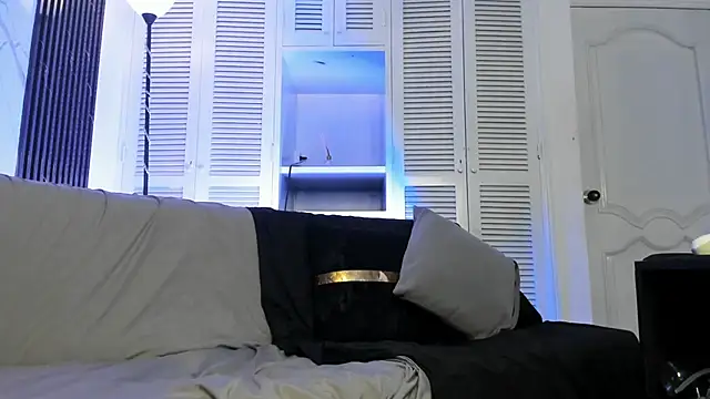 jett savage online show from October 15, 2025, 4:22 am