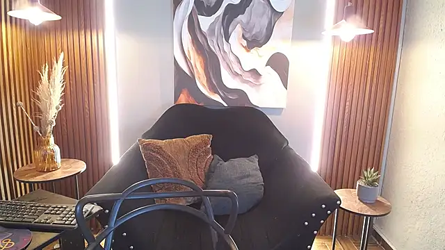 Snapshot of CurlyDani chatting on April 7, 2026, 2:08 pm CurlyDani online show from April 7, 2026, 2:08 pm