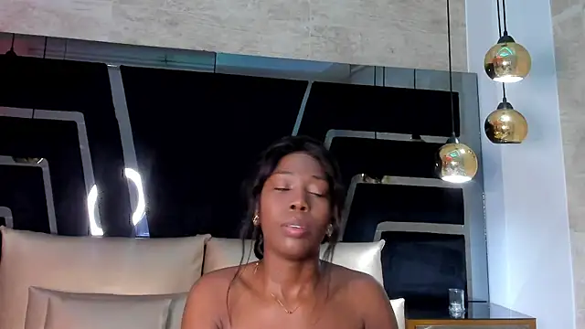 AbbieCyruz online show from September 13, 2025, 11:43 am