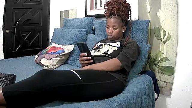 Snapshot of CandyNaynay chatting on September 12, 2025, 3:34 pm CandyNaynay online show from September 12, 2025, 3:34 pm