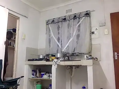 CandyNaynay online show from February 6, 2026, 5:09 pm