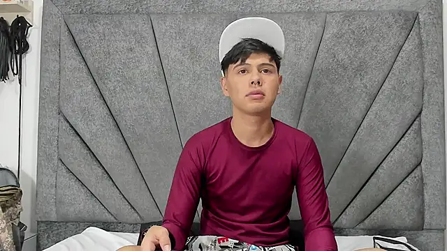 Snapshot of Felipe_Cold chatting on September 9, 2025, 2:43 am Felipe Cold online show from September 9, 2025, 2:43 am