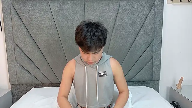 Snapshot of Felipe_Cold chatting on February 4, 2026, 2:17 am Felipe Cold online show from February 4, 2026, 2:17 am