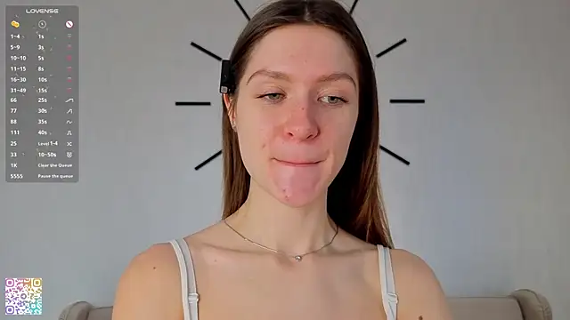 MinaMancilla online show from October 1, 2025, 4:39 am