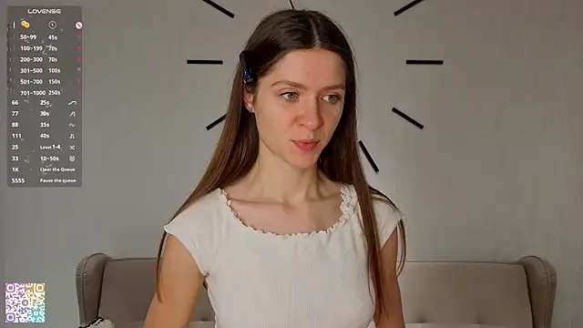 MinaMancilla online show from September 25, 2025, 4:18 am