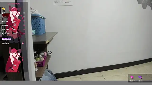 crystaldarliing online show from February 5, 2026, 1:01 am