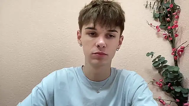 Snapshot of Milk_Guy chatting on October 9, 2025, 12:28 pm Milk Guy online show from October 9, 2025, 12:28 pm