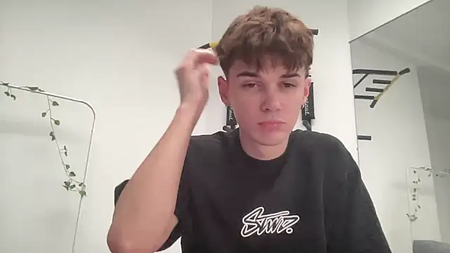 Milk Guy online show from November 6, 2025, 12:42 pm