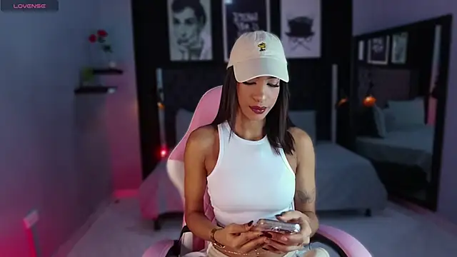 Snapshot of kitty_collins_ chatting on January 15, 2026, 11:46 am kitty collins online show from January 15, 2026, 11:46 am