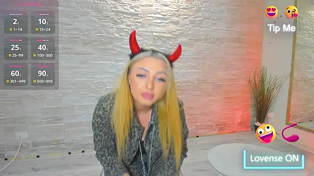 Lexi Blazee online show from October 8, 2025, 4:36 am