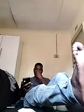 Snapshot of TmanZim2025 chatting on September 17, 2025, 10:17 am TmanZim2025 online show from September 17, 2025, 10:17 am