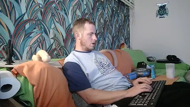 Snapshot of gaydavid chatting on September 20, 2025, 12:04 am gaydavid online show from September 20, 2025, 12:04 am