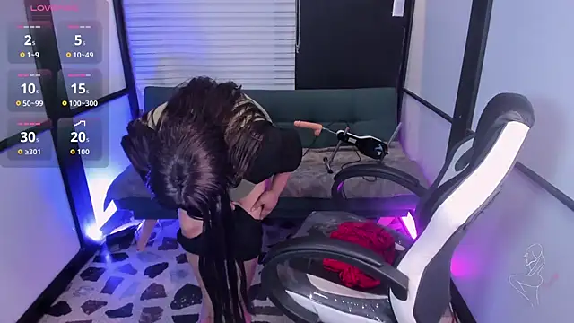 ThaliaBrooks  online show from October 9, 2025, 4:46 am