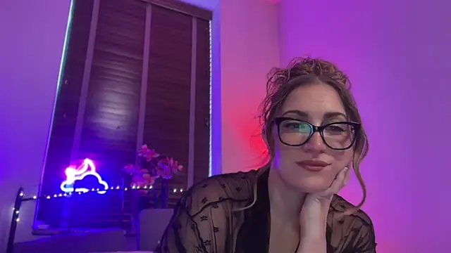 MistresssX online show from October 6, 2025, 1:56 pm