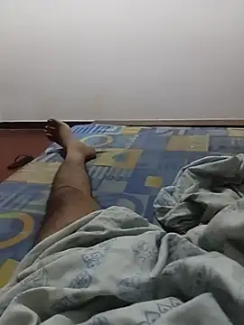 Snapshot of ceyloanboy chatting on July 13, 2026, 7:35 pm ceyloanboy online show from July 13, 2026, 7:35 pm