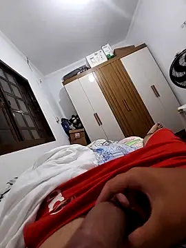 Snapshot of Hiderr chatting on February 3, 2026, 4:10 am Hiderr online show from February 3, 2026, 4:10 am