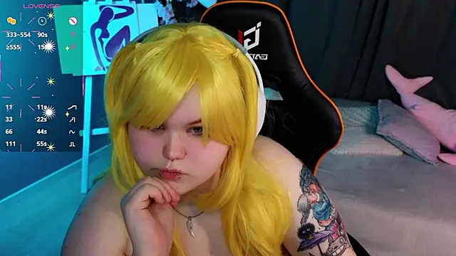 Snapshot of fillisfox_ chatting on March 19, 2026, 6:02 am fillisfox online show from March 19, 2026, 6:02 am