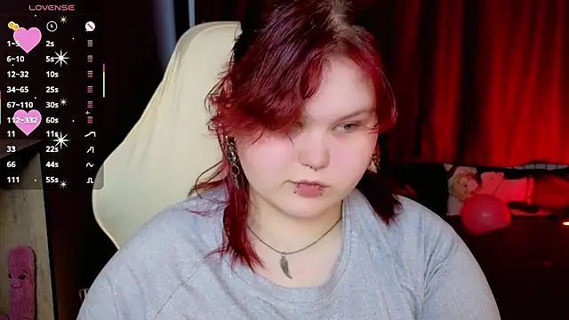 Snapshot of fillisfox_ chatting on April 9, 2026, 4:13 pm fillisfox online show from April 9, 2026, 4:13 pm