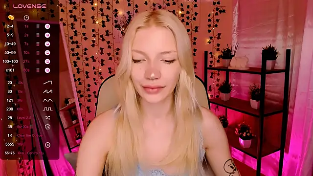 Snapshot of AnyaTaylor_ chatting on May 12, 2026, 2:19 am AnyaTaylor online show from May 12, 2026, 2:19 am