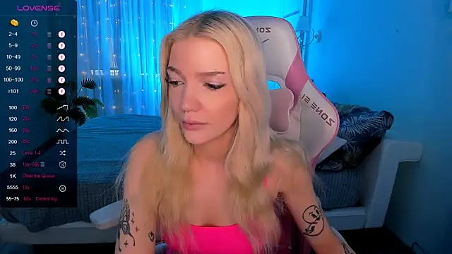 Snapshot of AnyaTaylor_ chatting on March 21, 2026, 2:13 am AnyaTaylor online show from March 21, 2026, 2:13 am