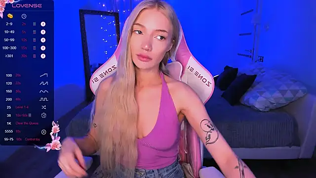 AnyaTaylor  online show from September 14, 2025, 1:39 am